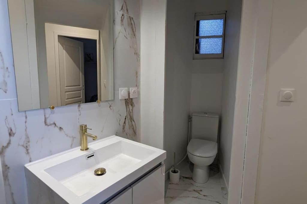 بو Cosy Queen -3Ch- Centre Ville & Parking Privee - Wifi Haut Debit المظهر الخارجي الصورة